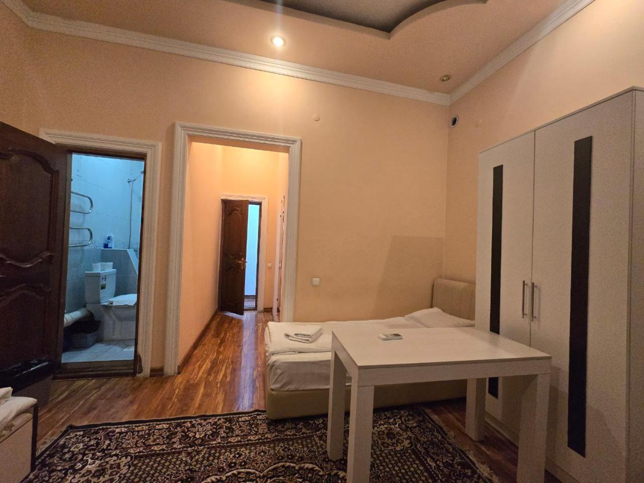 Guesto Hostel Tashkent Luaran gambar