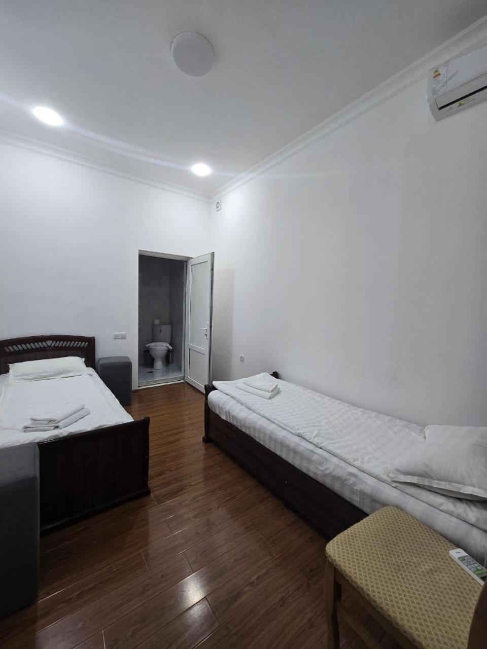 Guesto Hostel Tashkent Luaran gambar