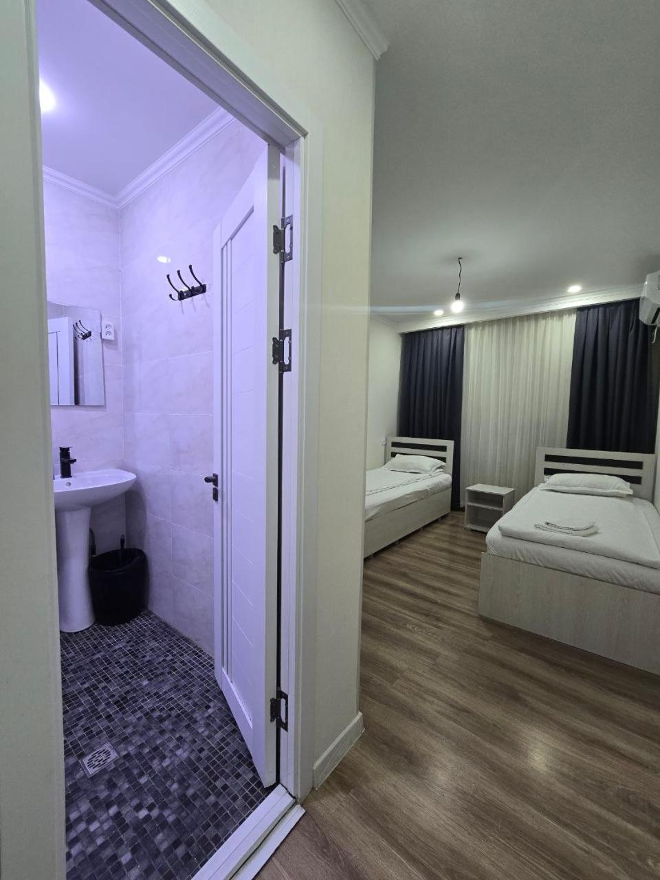 Guesto Hostel Tashkent Luaran gambar
