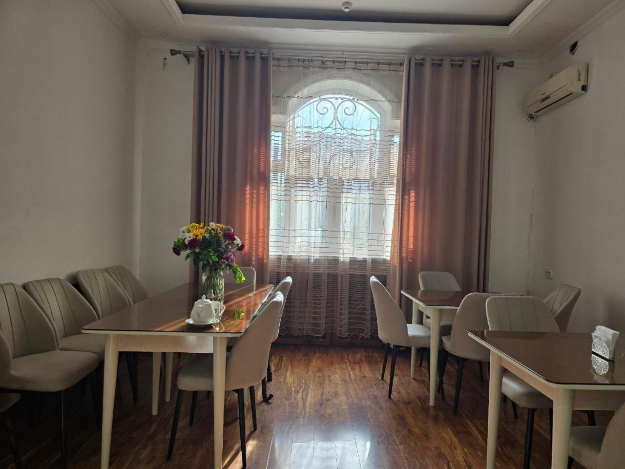 Guesto Hostel Tashkent Luaran gambar