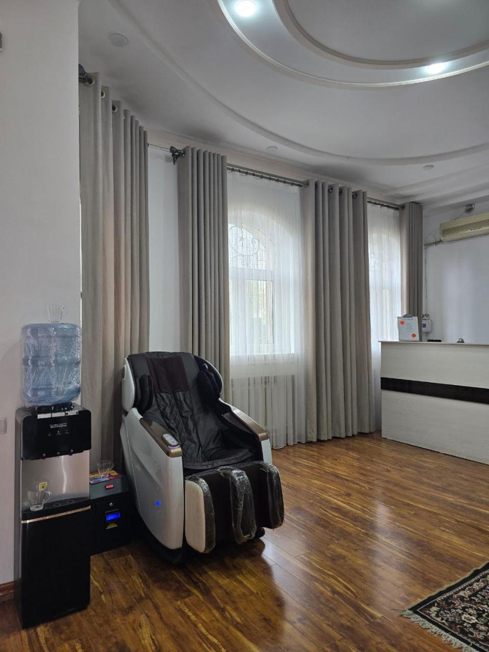 Guesto Hostel Tashkent Luaran gambar