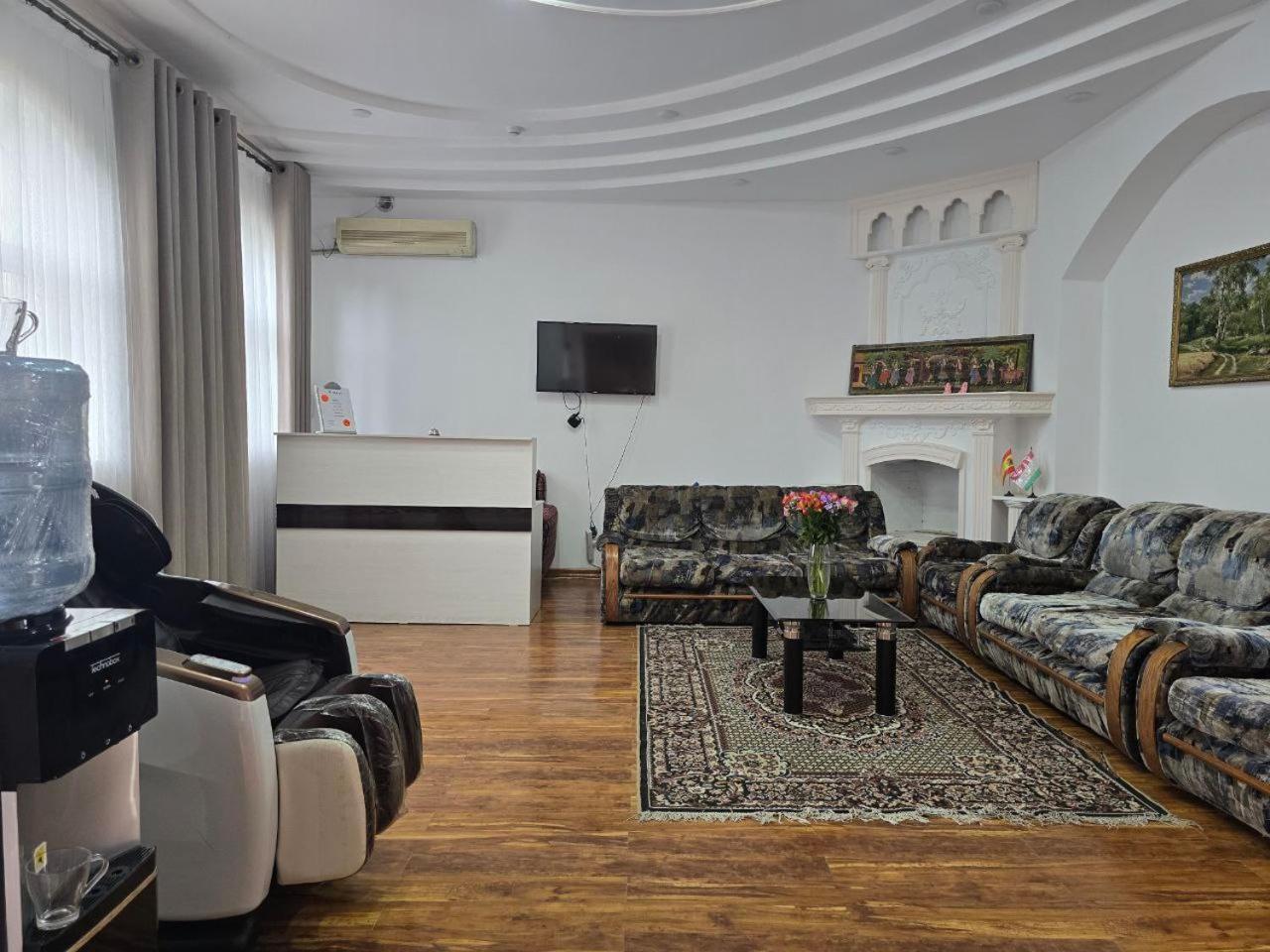 Guesto Hostel Tashkent Luaran gambar